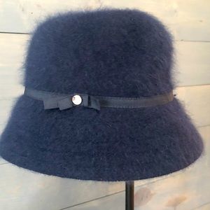 Gap women’s bucket hat